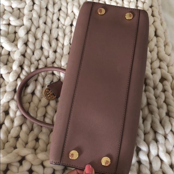 Michael Kors Dillon Satchel - Picture 4 of 8